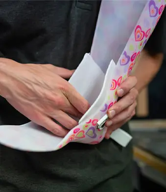 Engångsförpackning för matbestick i plast