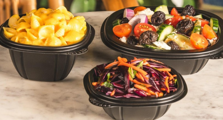 Hur påverkar tjockleksvariationerna i det slitstarka keramiska kompositfodret dess skyddande prestanda?