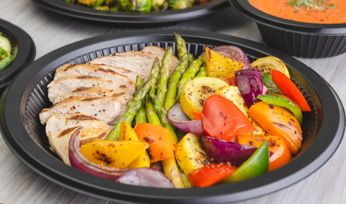 Hur hanterar den nedbrytbara cirkulära sushiboxen fukt och kondens från nygjord sushi?